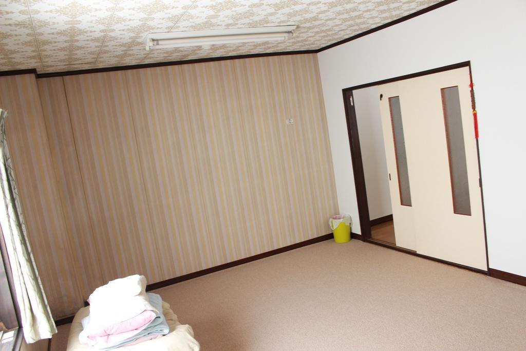 Отель Chise House Русуцу Экстерьер фото